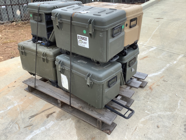 (7) Storage Containers