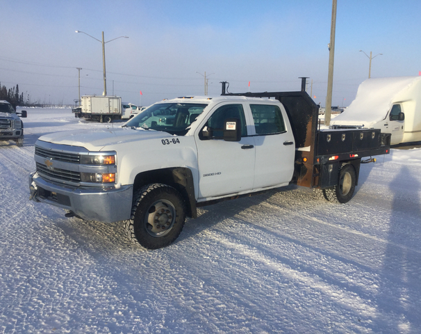 2015 Chevrolet Silverado K3500 4x4 Flatbed Truck 2015 Chevrolet Silverado K3500 4x4 Flatbed Truck