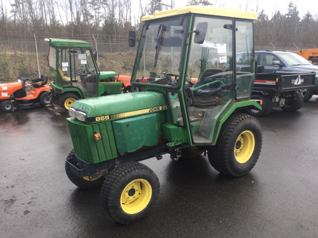 John Deere 855 Utility Tractor John Deere 855 Utility Tractor