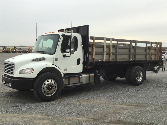 2015 Freightliner M2 106 S/A Flatbed Truck 2015 Freightliner M2 106 S/A Flatbed Truck