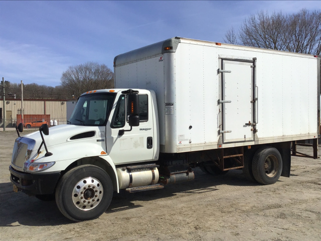 2013 International 4300 Van Truck