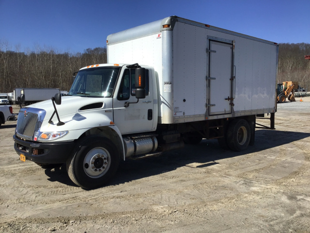 2013 International 4300 Van Truck