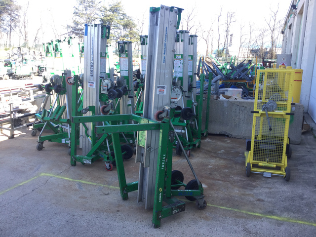 2015 Genie SLC-18 Material Hoist