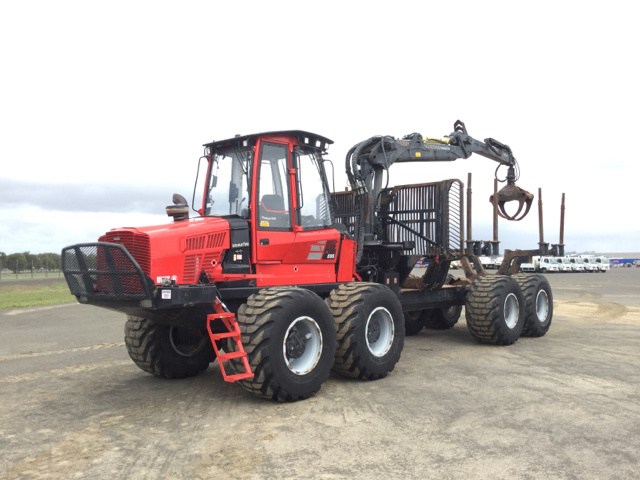 2014 (unverified) Komatsu 895 Log Forwarder 2014 (unverified) Komatsu 895 Log Forwarder