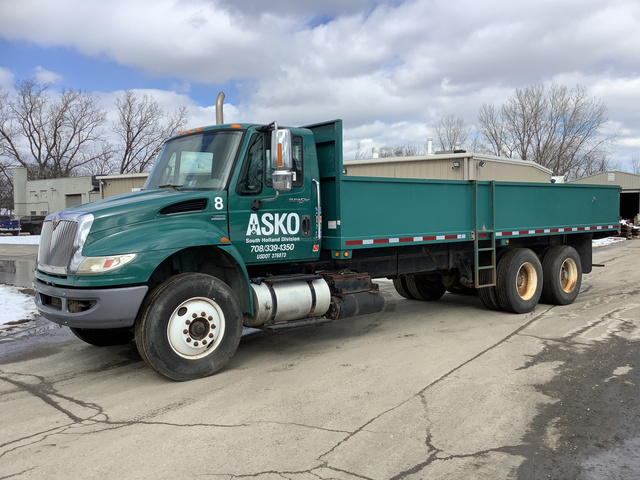 2012 International 4400 T/A Flatbed Truck 2012 International 4400 T/A Flatbed Truck