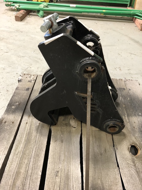 TAG QC-30 Excavator Manual Coupler - Unused