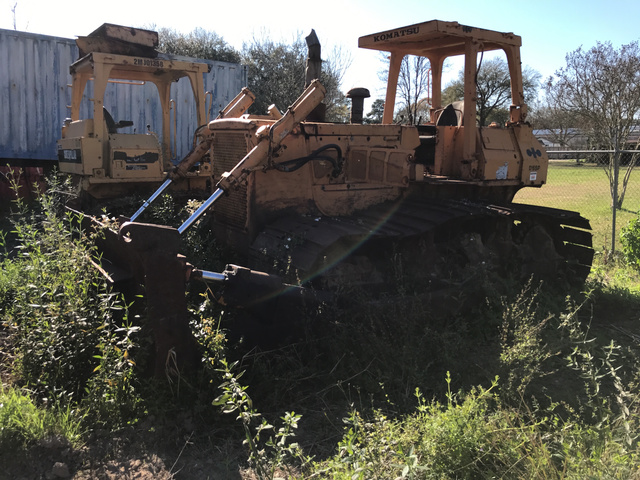 Komatsu D65P-8 Crawler Dozer Komatsu D65P-8 Crawler Dozer