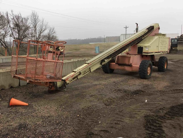 JLG 60H 2WD Dual Fuel Telescopic Boom Lift JLG 60H 2WD Dual Fuel Telescopic Boom Lift