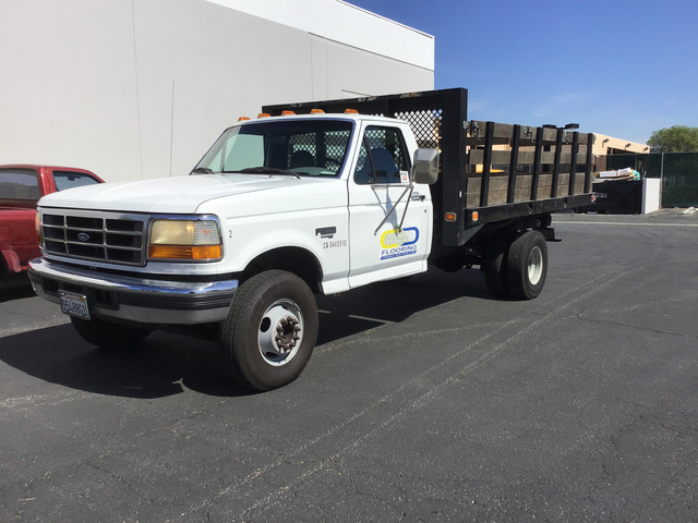 1997 Ford F-Super Duty Flatbed Truck 1997 Ford F-Super Duty Flatbed Truck