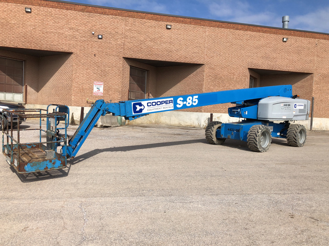2012 Genie S85 4WD Diesel Telescopic Boom Lift 2012 Genie S85 4WD Diesel Telescopic Boom Lift