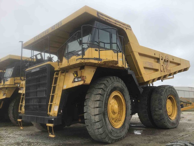2009 Komatsu HD785-7 Off-Road End Dump Truck 2009 Komatsu HD785-7 Off-Road End Dump Truck