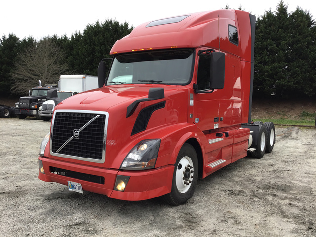 2014 Volvo VNL T/A Sleeper Truck Tractor 2014 Volvo VNL T/A Sleeper Truck Tractor