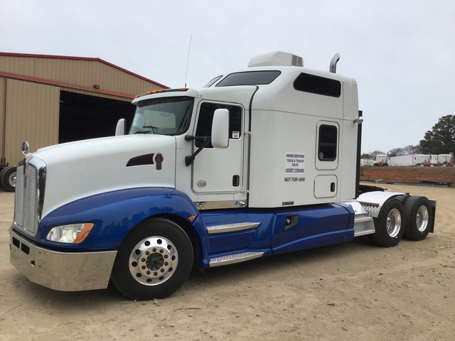 2012 Kenworth T660 T/A Sleeper Truck Tractor 2012 Kenworth T660 T/A Sleeper Truck Tractor