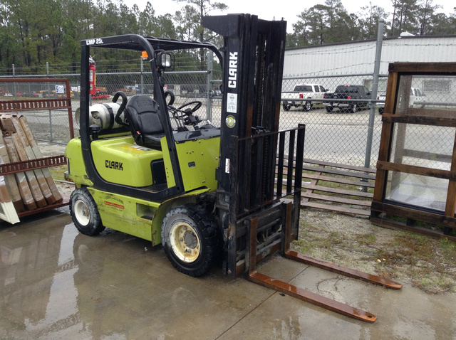 2007 Clark CMP25L Pneumatic Tire Forklift 2007 Clark CMP25L Pneumatic Tire Forklift
