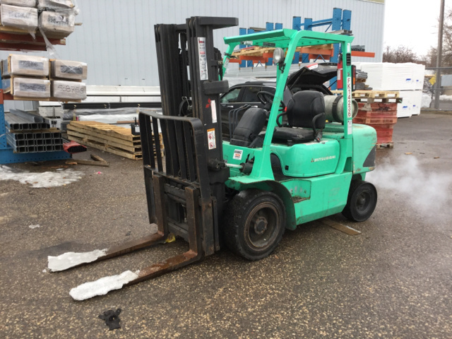 Mitsubishi FG30K Pneumatic Tire Forklift Mitsubishi FG30K Pneumatic Tire Forklift