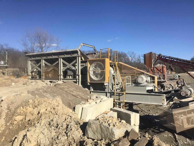 Universal 3242 Jaw Crushing Plant