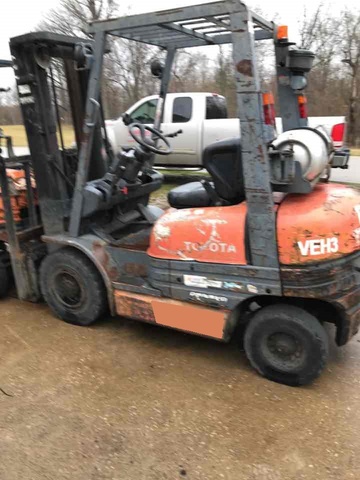 Toyota 6FGU20 Pneumatic Tire Forklift Toyota 6FGU20 Pneumatic Tire Forklift