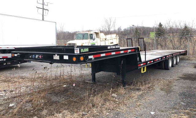 1999 Trail King TKT50-4500 T/A Equipment Trailer 1999 Trail King TKT50-4500 T/A Equipment Trailer