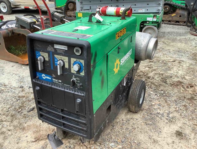 2015 Miller Bobcat 250 Engine Driven Welder