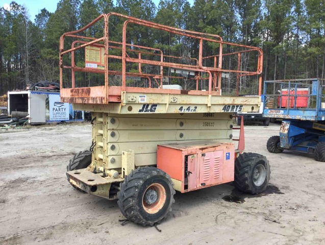 2001 (unverified) JLG 40RTS 4WD Dual Fuel Scissor Lift
