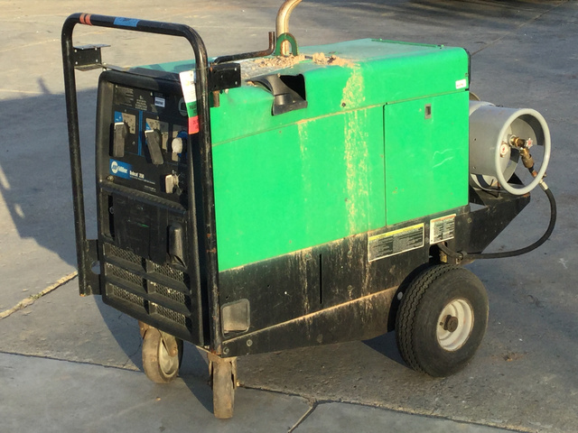 2011 Miller Bobcat 250 Engine Driven Welder