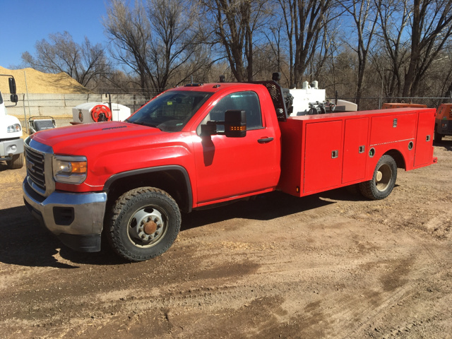 2015 GMC 3500 4x4 Service Truck 2015 GMC 3500 4x4 Service Truck
