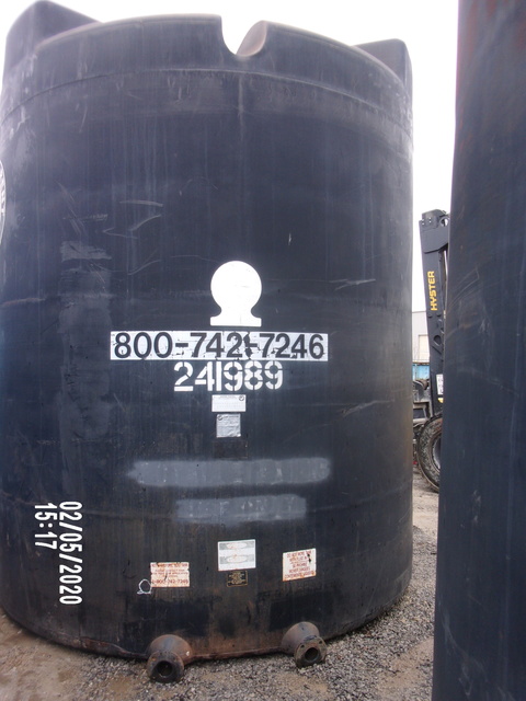 6,900 Gallon Poly Tank