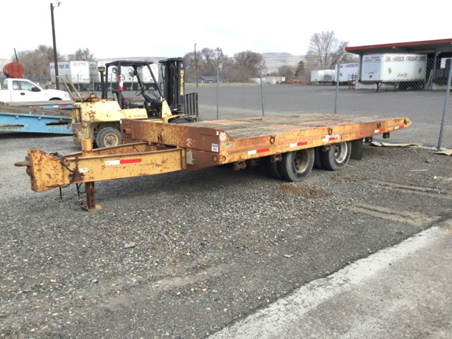 1990 (unverified) Eager Beaver T/A Tilt Deck Equipment Trailer 1990 (unverified) Eager Beaver T/A Tilt Deck Equipment Trailer