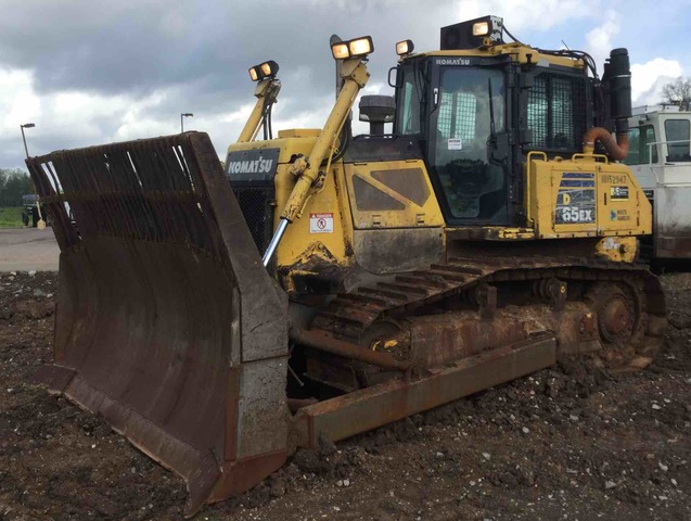 2015 Komatsu D65EX-17 Crawler Dozer 2015 Komatsu D65EX-17 Crawler Dozer