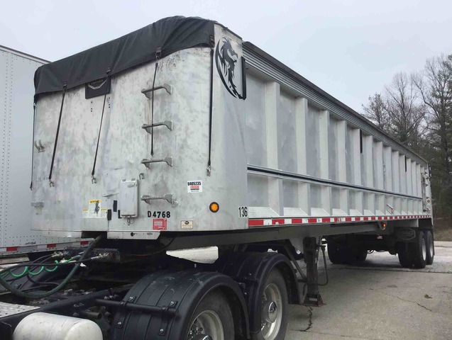 2010 MAC T/A End Dump Trailer 2010 MAC T/A End Dump Trailer