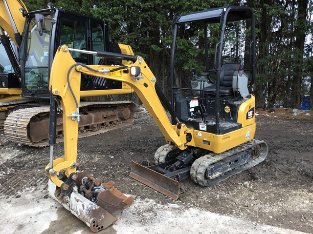 2017 Cat 301.7DCR Mini Excavator 2017 Cat 301.7DCR Mini Excavator