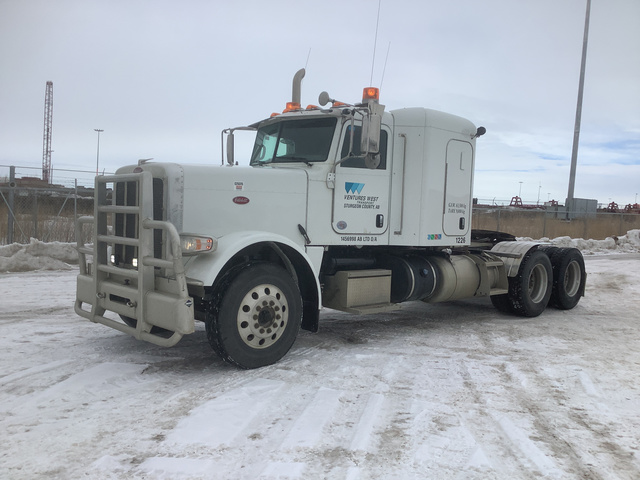 2017 Peterbilt 389 T/A Sleeper Truck Tractor 2017 Peterbilt 389 T/A Sleeper Truck Tractor