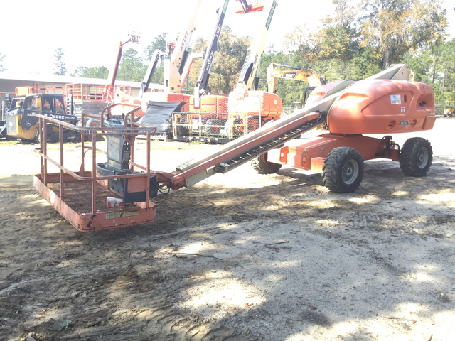 2007 JLG 400S 4WD Diesel Telescopic Boom Lift 2007 JLG 400S 4WD Diesel Telescopic Boom Lift