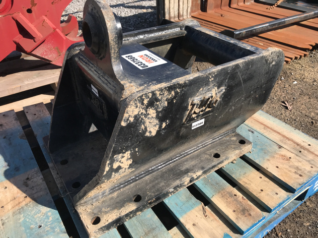 TAG Mounting Bracket - Fits Indego Hydraulic Breakers