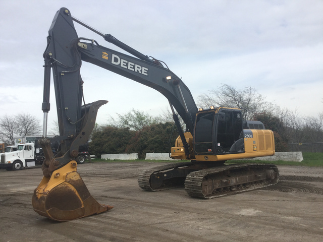 2016 John Deere 250G LC Track Excavator 2016 John Deere 250G LC Track Excavator