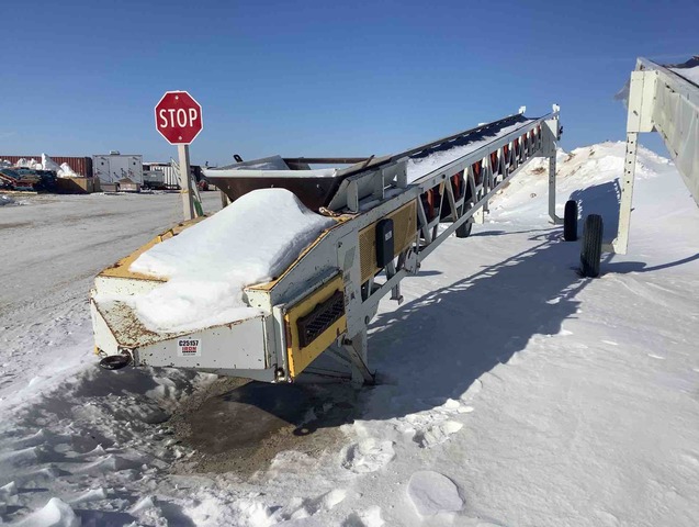 2015 Superior 36x60ST-SP-TRL Portable Transfer Conveyor