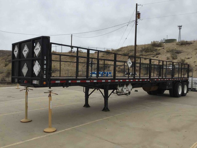 1981 Aztec T/A Flatbed Trailer