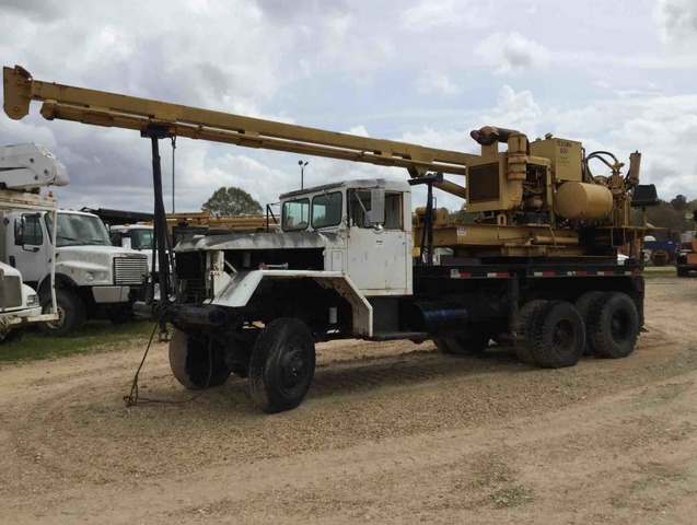 Reedrill Texoma 600 Drill on 1952 (unverified) Mack 6x6 Truck