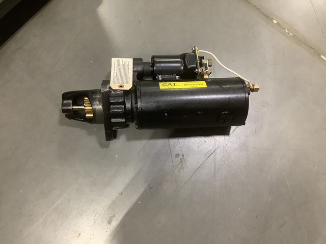 (2) Cat 6V5539 Starters