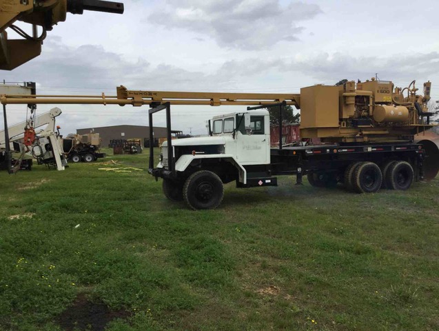 Reedrill 600 Drill on 1953 (unverified) Mack 6x6 Truck