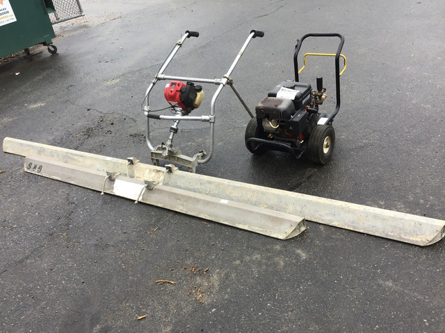 Lot of (1) Mi-T-M Pressure Washer & (1) Concrete Screed Lot of (1) Mi-T-M Pressure Washer & (1) Concrete Screed