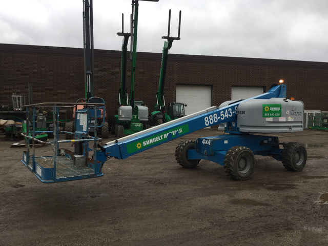 2014 Genie S-40 4WD Dual Fuel Telescopic Boom Lift 2014 Genie S-40 4WD Dual Fuel Telescopic Boom Lift