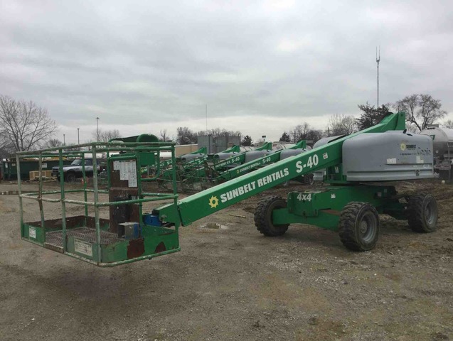 2012 Genie S-40 4WD Diesel Telescopic Boom Lift 2012 Genie S-40 4WD Diesel Telescopic Boom Lift