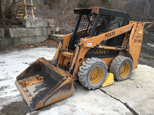 Case 40XT Skid-Steer Loader Case 40XT Skid-Steer Loader