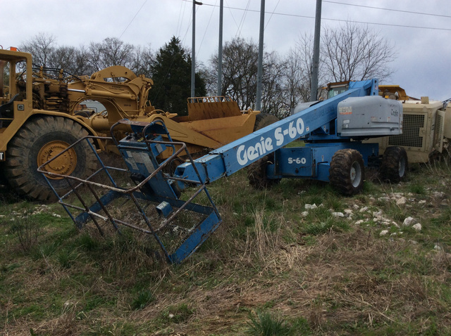 Genie S-60 4WD Dual Fuel Telescopic Boom Lift Genie S-60 4WD Dual Fuel Telescopic Boom Lift