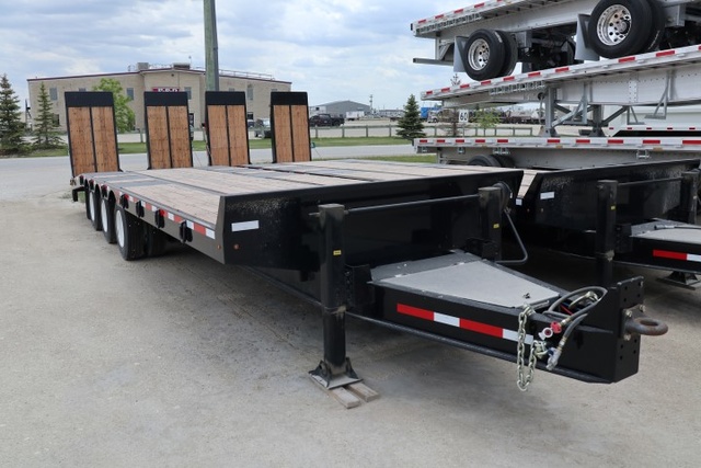 2019 Gincor Tri/A Equipment Trailer