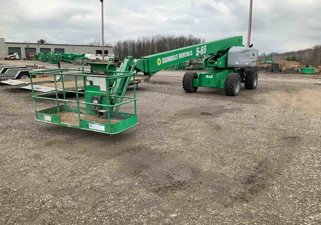 2012 Genie S-85 4WD Diesel Telescopic Boom Lift 2012 Genie S-85 4WD Diesel Telescopic Boom Lift