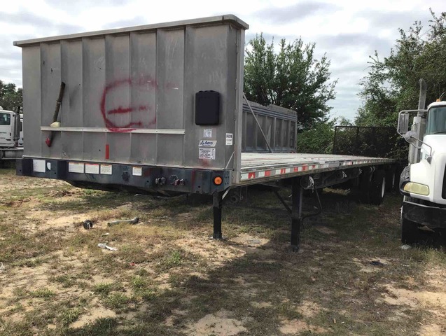 2005 Great Dane T/A Spread Axle Flatbed Trailer