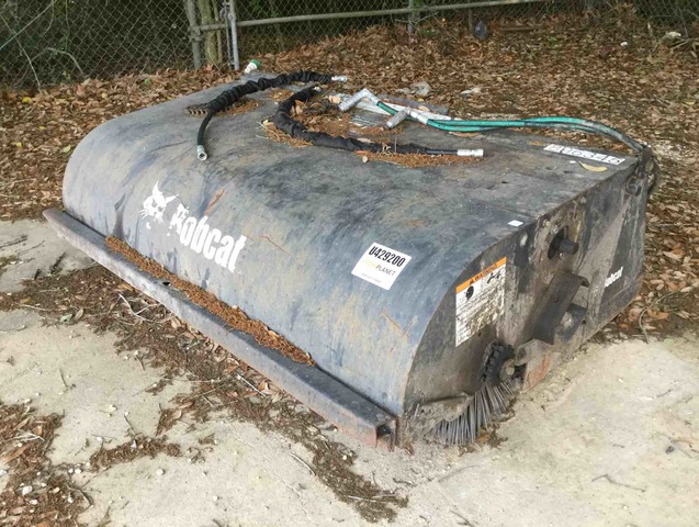 2016 (unverified) Bobcat 72 Sweeper Skid-Steer Sweeper
