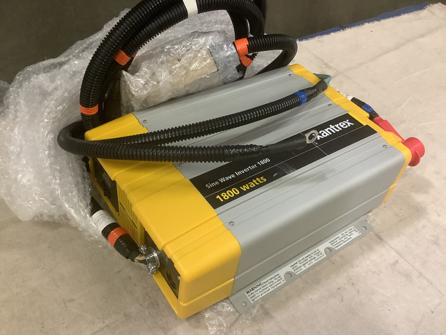 Xantrex Sine Wave 1800 Power Inverter